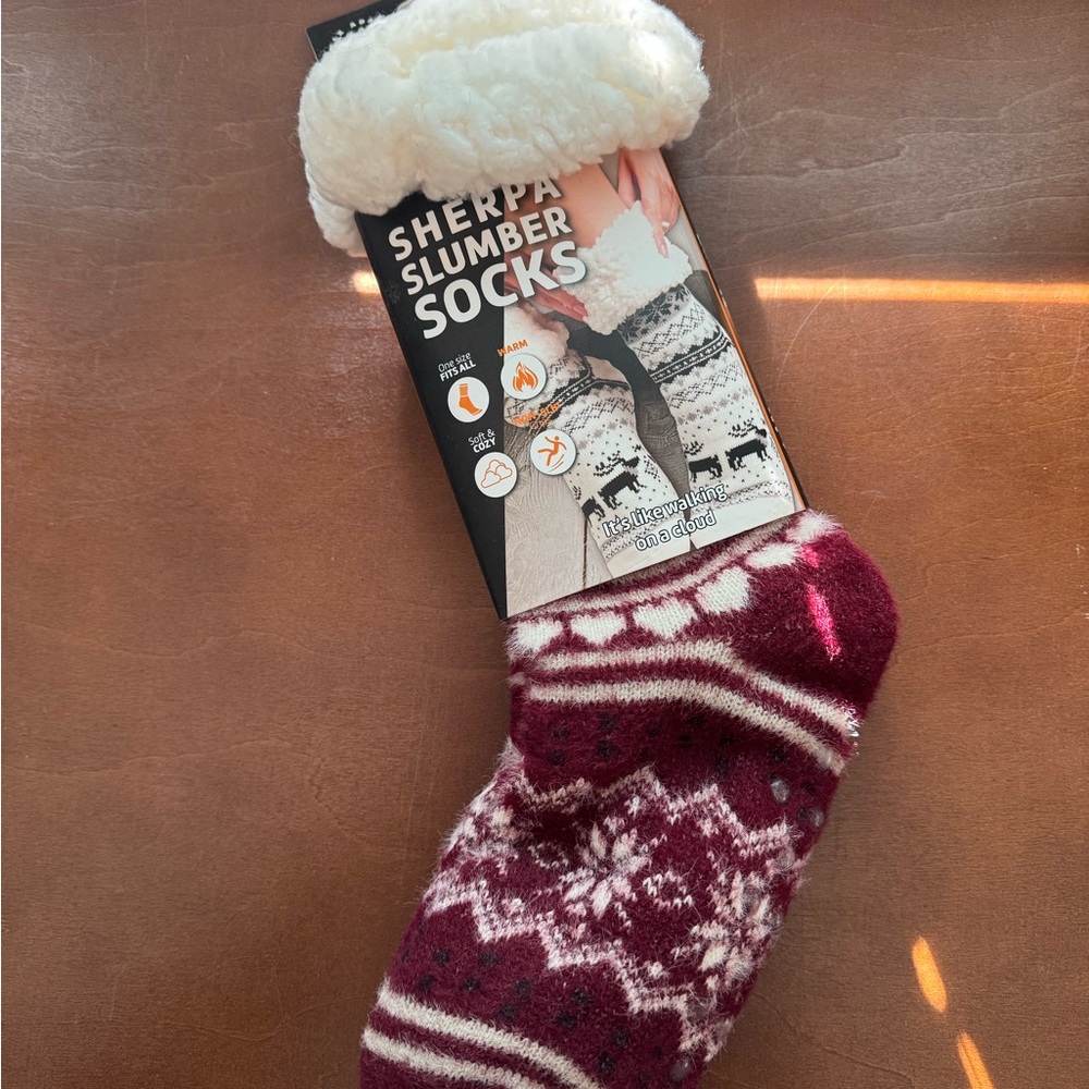 Slumber Socks - Burgundy Pattern